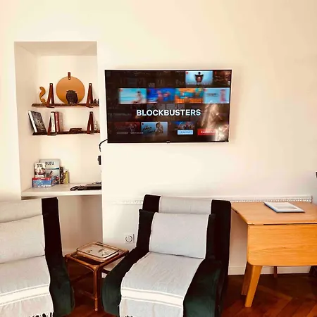 Appartement Centre Ville, Parking, Balcon, Piscine *