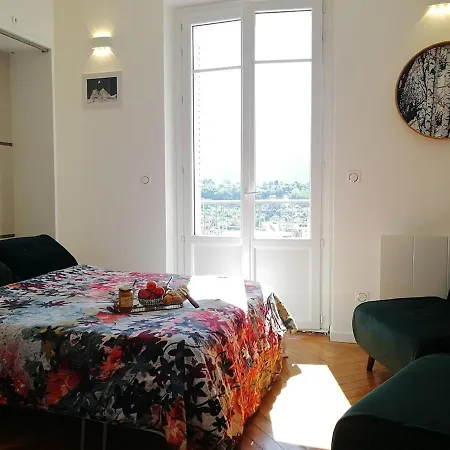 Centre Ville, Parking, Balcon, Piscine Appartement Aix-les-Bains